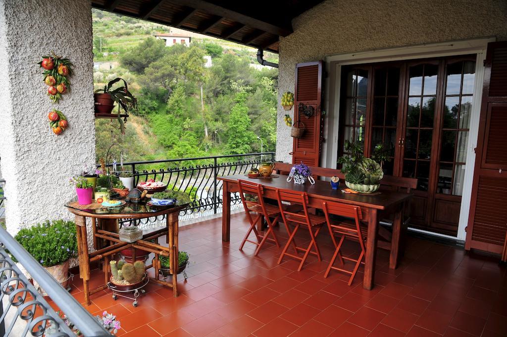 Le Rose Villa San Biagio della Cima ภายนอก รูปภาพ